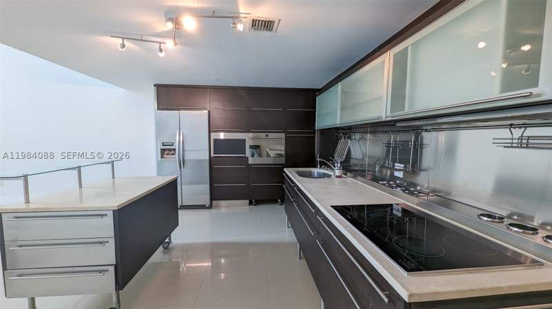 2 bedroom Condominium at 6000 Collins Ave 111, Terra Beachside Condo, Miami Beach — photo 3