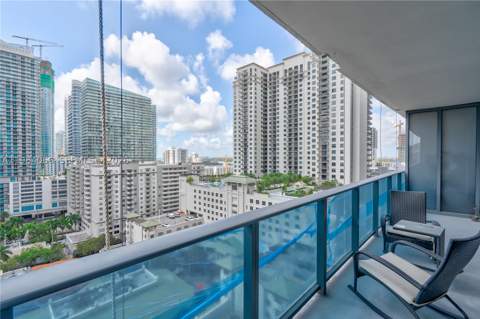 45 SW 9th St 1405, Miami FL - photo 12 of 31