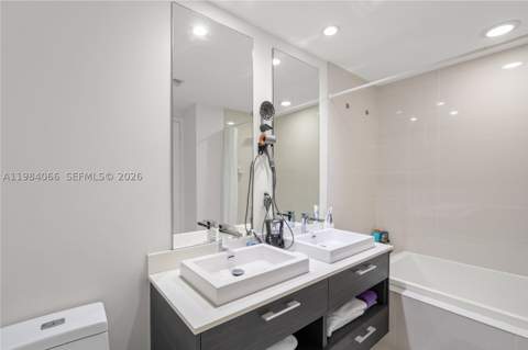 45 SW 9th St 1405, Miami FL - photo 22 of 31