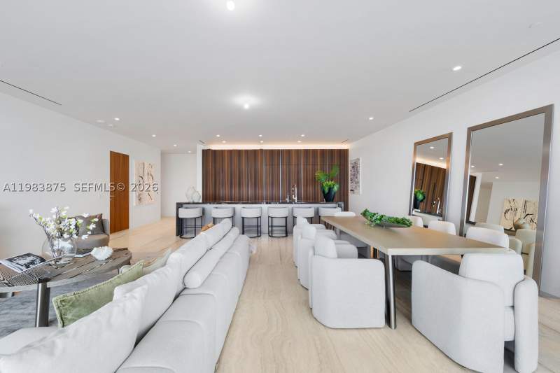 3 bedroom Condominium at 5 Grove Isle Dr L205, Vita Grove Isle, Miami — photo 5