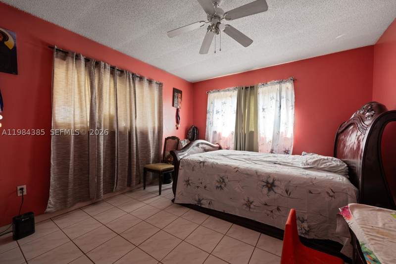 4 bedroom SingleFamilyResidence at 17371 SW 302nd St, Brunner Homesites, Homestead — photo 5