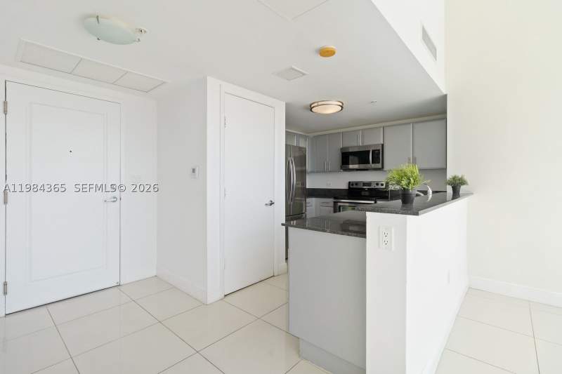 1 bedroom Condominium at 1861 NW North River Dr 3, Terrazas Riverpark Villag, Miami — photo 4