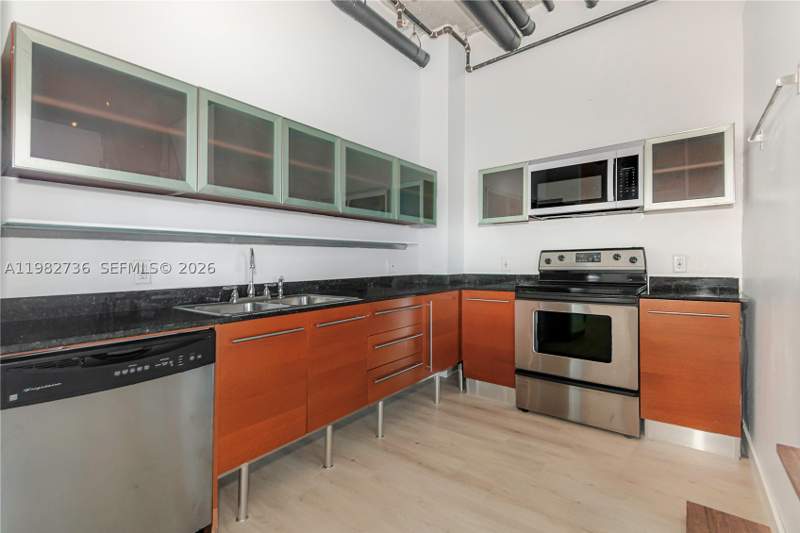 1 bedroom Condominium at 10 SW South River Dr 607, Neo Lofts Condo, Miami — photo 4