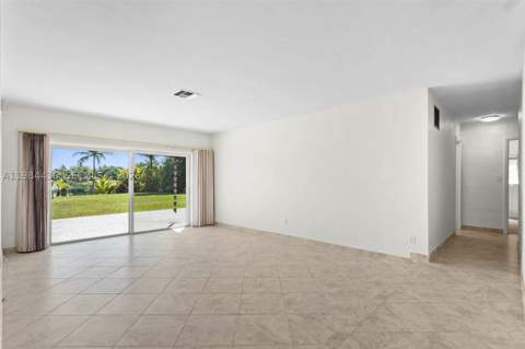11807 SW 112th Ave, Miami FL - photo 22 of 48