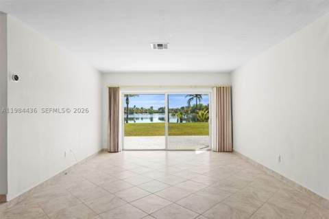 11807 SW 112th Ave, Miami FL - photo 23 of 48