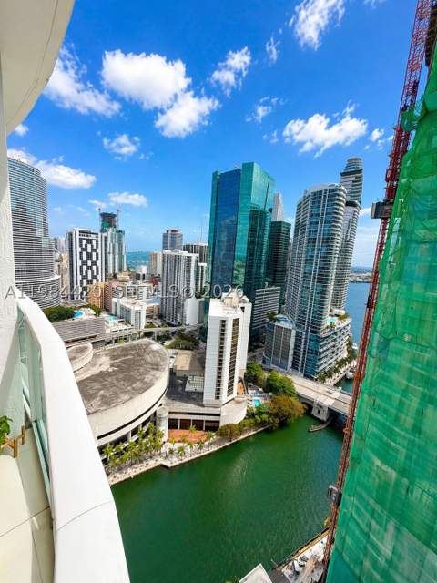 31 SE 5th St 3916, Miami FL - photo 12 of 73