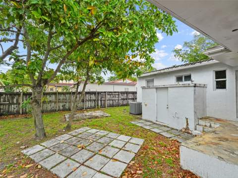 6437 SW 10th St, West Miami FL - photo 21 of 32