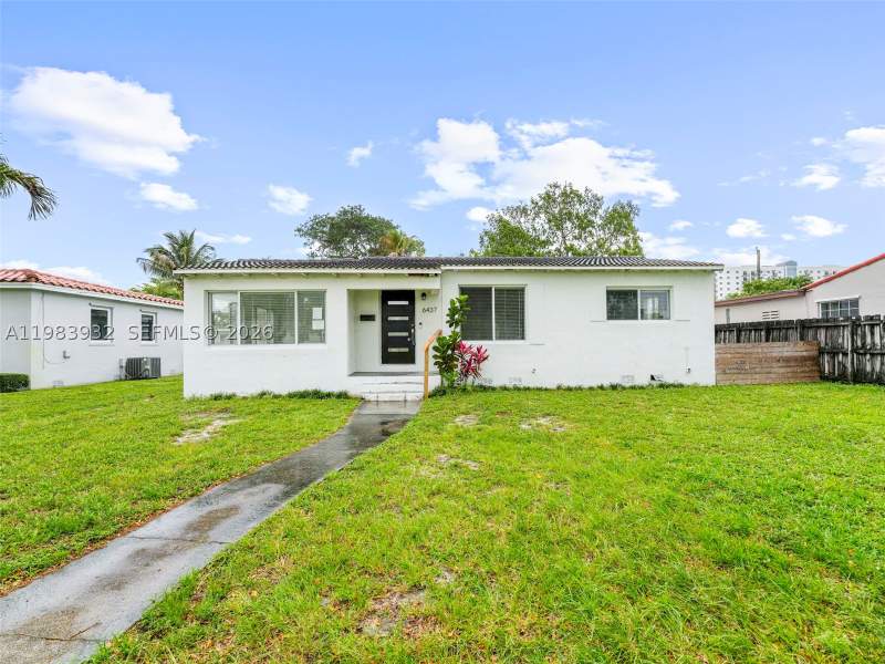 2 bedroom SingleFamilyResidence at 6437 SW 10th St, Alameda, West Miami — photo 3