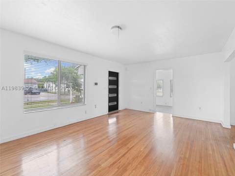 6437 SW 10th St, West Miami FL - photo 7 of 32