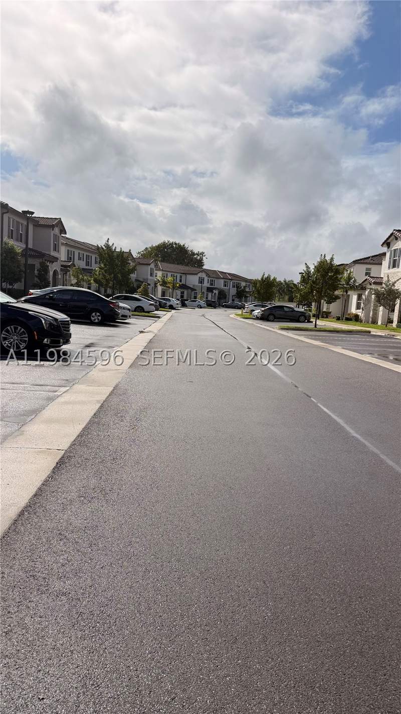 3 bedroom Townhouse at 12383 NW 23rd Ct, Golf Park Sec 1, Miami — photo 2
