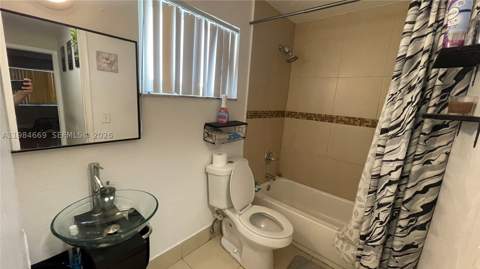 505 NW 177th St 212, Miami Gardens FL - photo 9 of 14