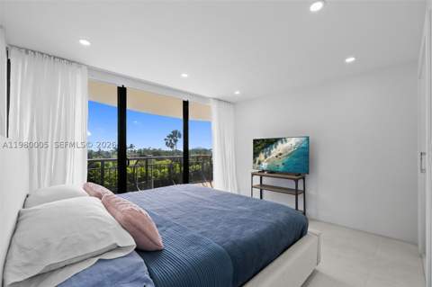2843 S Bayshore Dr 5F, Miami FL - photo 13 of 20