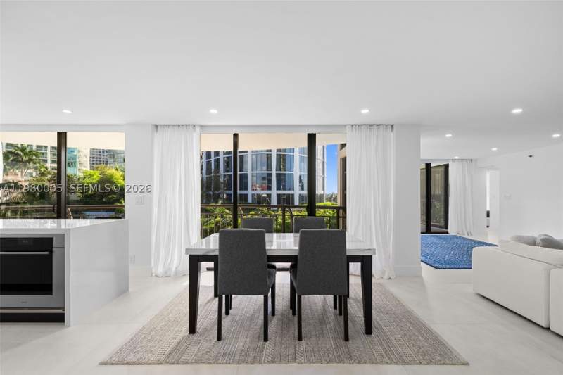 3 bedroom Condominium at 2843 S Bayshore Dr 5F, Grove Towers Condo, Miami — photo 2