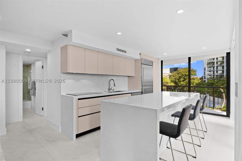 3 bedroom Condominium at 2843 S Bayshore Dr 5F, Grove Towers Condo, Miami — photo 3