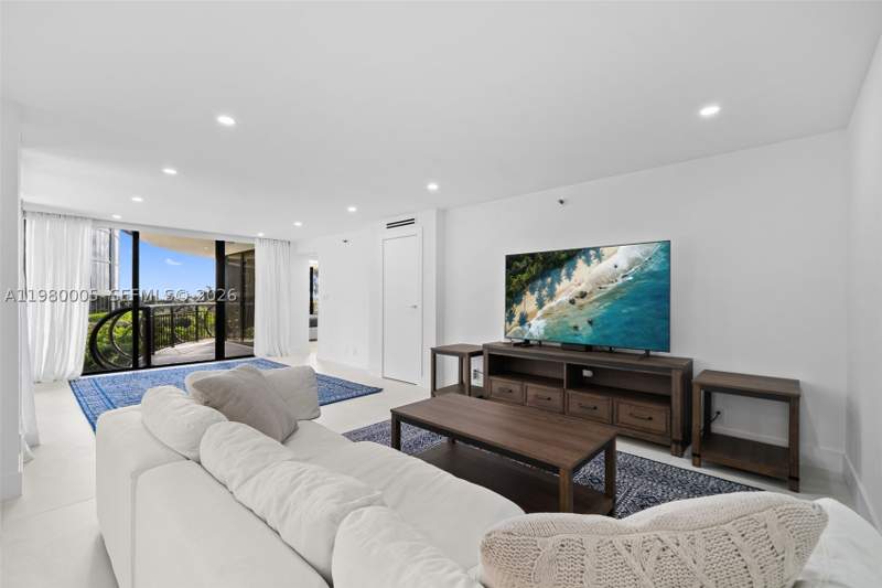3 bedroom Condominium at 2843 S Bayshore Dr 5F, Grove Towers Condo, Miami — photo 5