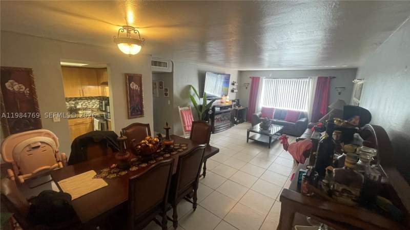 2 bedroom Condominium at 13700 NE 6th Ave 104, The White House Condo, North Miami — photo 5