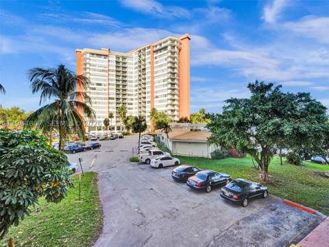 1351 NE Miami Gardens Dr 203E, Miami FL - photo 6 of 17