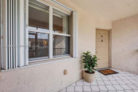 889 Hamilton Dr 889L, Homestead FL - photo 6 of 29