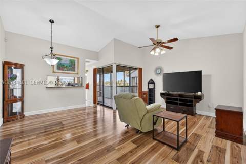 889 Hamilton Dr 889L, Homestead FL - photo 7 of 29