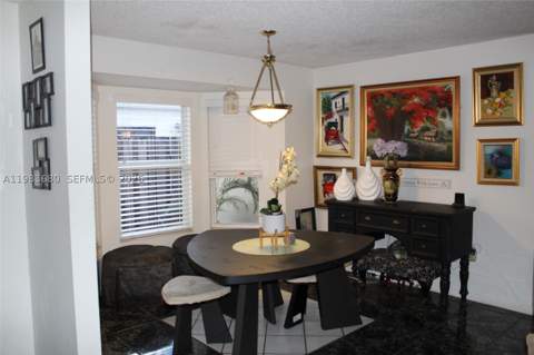 9818 SW 222nd Ter, Cutler Bay FL - photo 6 of 32