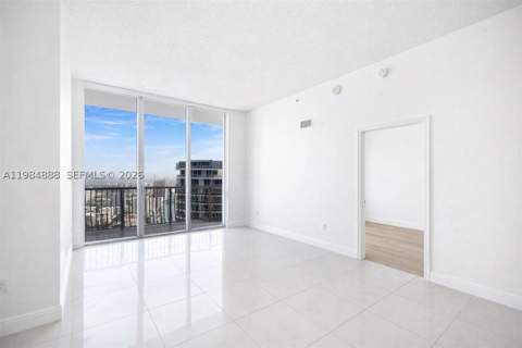 1750 N Bayshore Dr 3811, Miami FL - photo 10 of 27