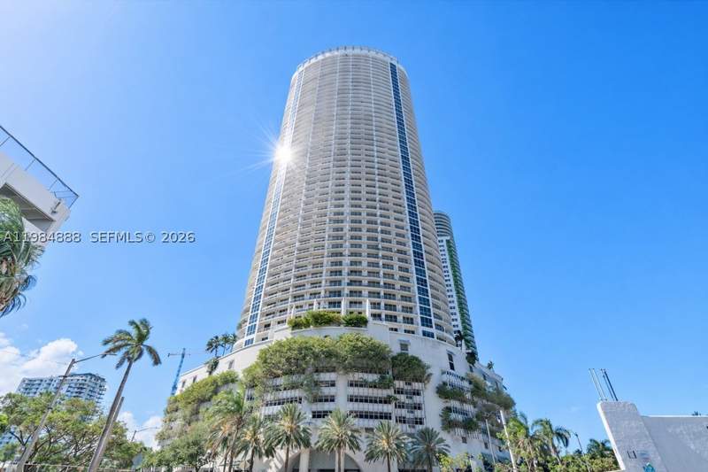 1 bedroom Condominium at 1750 N Bayshore Dr 3811, Opera Tower Condo, Miami — photo 3