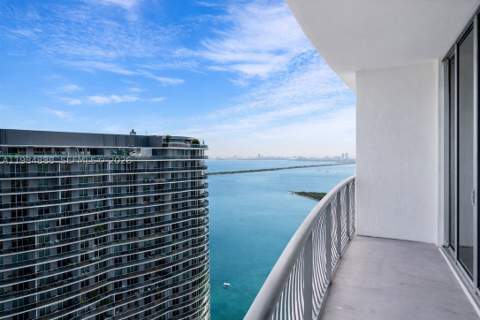 1750 N Bayshore Dr 3811, Miami FL - photo 8 of 27