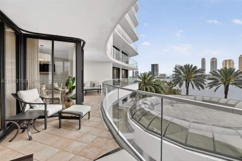 2800 Island Blvd 301, Aventura FL - photo 15 of 38