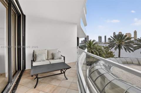2800 Island Blvd 301, Aventura FL - photo 17 of 38