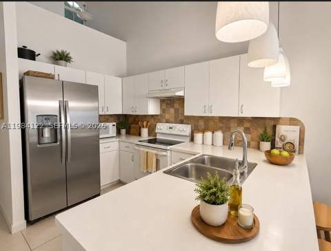 3858 SW 153rd Pl, Miami FL - photo 10 of 30