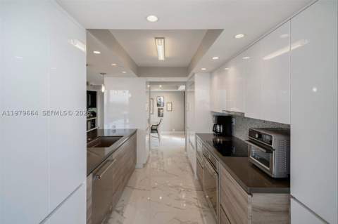2000 Towerside Ter Ph2, Miami FL - photo 10 of 37