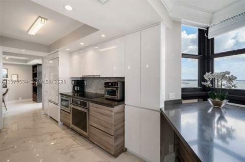 2000 Towerside Ter Ph2, Miami FL - photo 11 of 37
