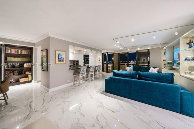 3 bedroom Condominium at 2000 Towerside Ter Ph2, Towers Of Quayside Condo, Miami — photo 5