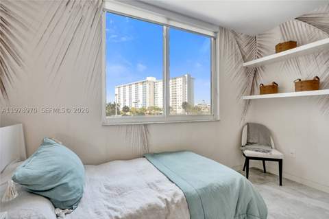 300 Bayview Dr 205, Sunny Isles Beach FL - photo 19 of 33