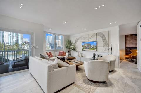 300 Bayview Dr 205, Sunny Isles Beach FL - photo 6 of 33