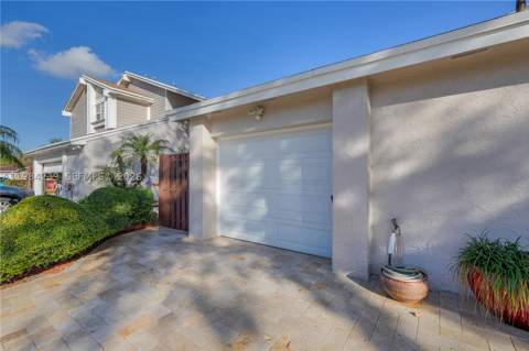 5321 SW 153rd Pl S, Miami FL - photo 9 of 80