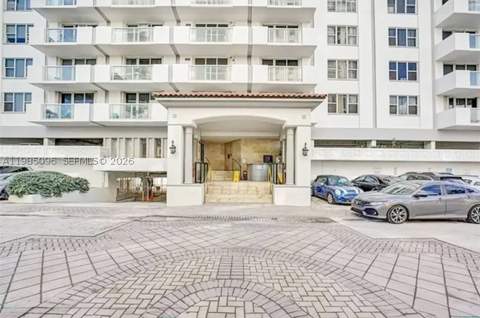 9195 Collins Ave Ph4, Surfside FL - photo 15 of 22