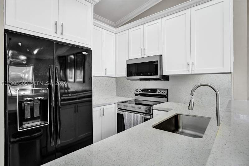 2 bedroom Townhouse at 6405 SW 152nd Cir Pl 10-05, Westwind Lakes Garden Hom, Miami — photo 4