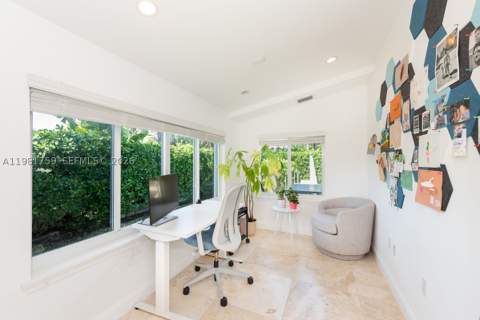 717 Benevento Ave, Coral Gables FL - photo 11 of 28