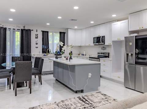 666 NE 164th Ter, Miami FL - photo 21 of 24