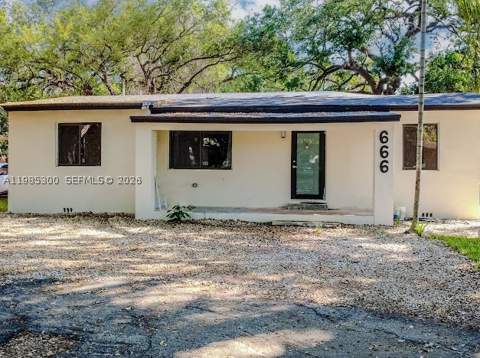 666 NE 164th Ter, Miami FL - photo 6 of 24