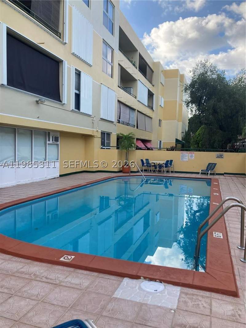 2 bedroom Condominium at 8321 NW 7th St 1-307, Flamingo Court Condo, Miami — photo 5