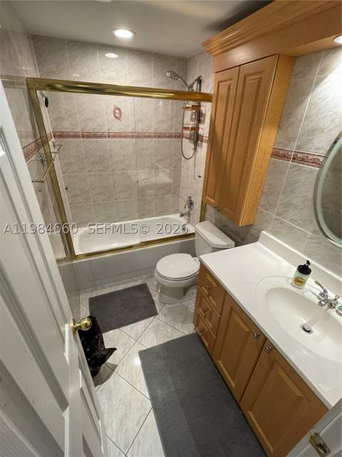 201 178th Dr 313, Sunny Isles Beach FL - photo 11 of 19