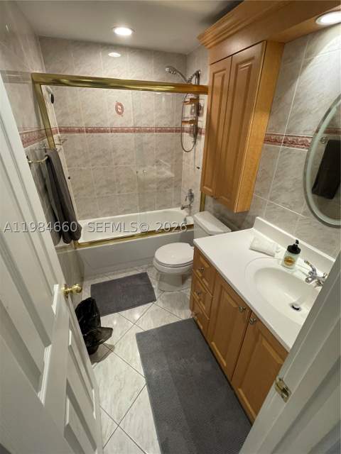 201 178th Dr 313, Sunny Isles Beach FL - photo 12 of 19