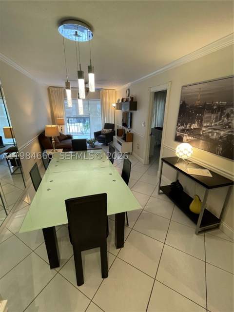 201 178th Dr 313, Sunny Isles Beach FL - photo 6 of 19
