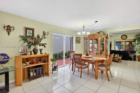 15672 SW 91st Ln, Miami FL - photo 12 of 47