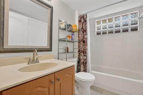 15672 SW 91st Ln, Miami FL - photo 22 of 47