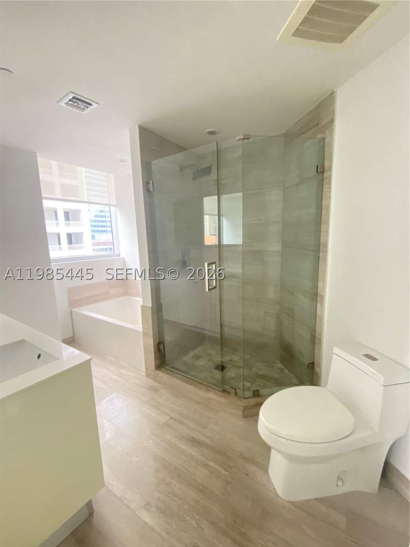 2 bedroom Condominium at 1300 Brickell Bay Dr 1903, BRICKELLHOUSE CONDO, Miami — photo 4