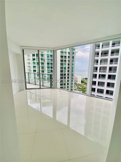 1300 Brickell Bay Dr 1903, Miami FL - photo 6 of 33