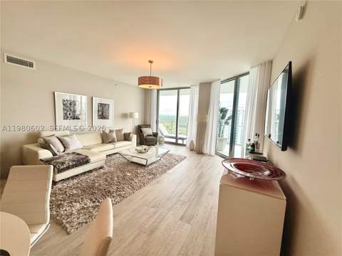 17111 Biscayne Blvd 2305, North Miami Beach FL - photo 18 of 82